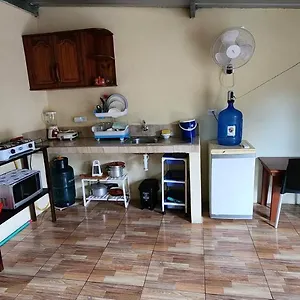  Apartment Departamento Amoblado Starlink -pto Ayora Ecuador